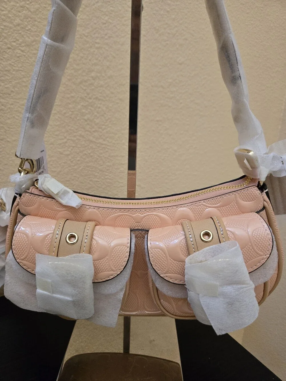 Coach Ashton Shoulder Bag In Signature Leather